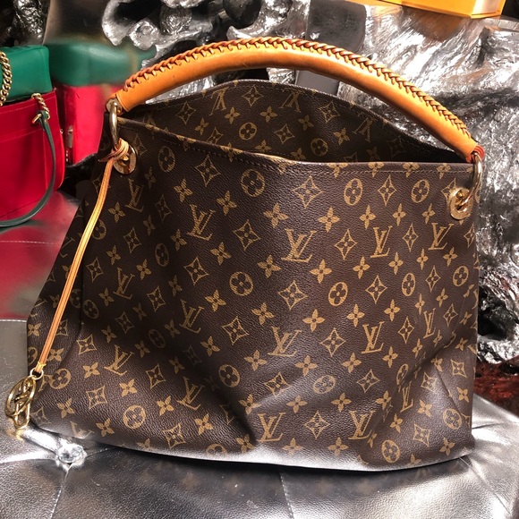 Louis Vuitton Artsy MM - Picture 7 of 14